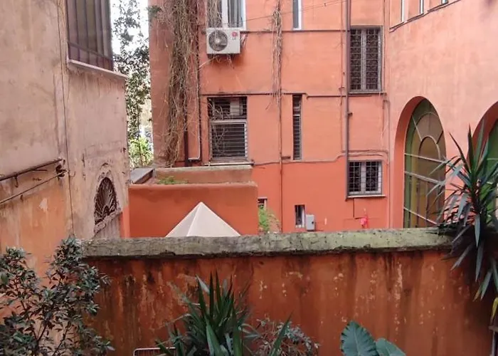 Ippolito Nievo Flat A Trastevere *