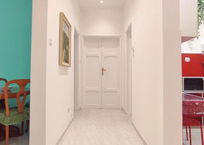 דירה Ippolito Nievo Flat A Trastevere *